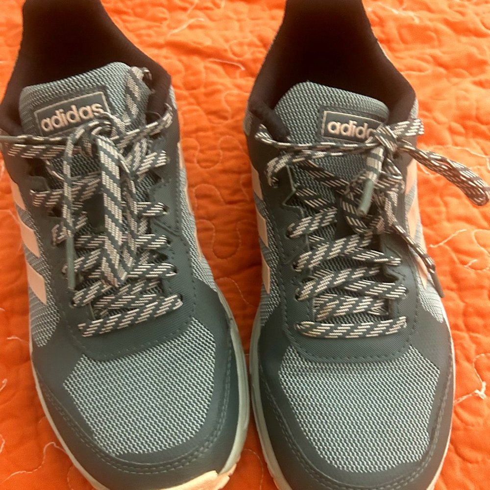 ADIDAS Shoes with cloudfoam, Barely Worn!!!